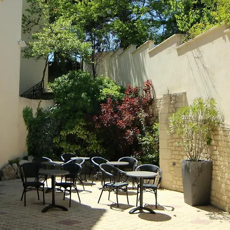 Le Moulin Du Verdon Aparthotel 2*